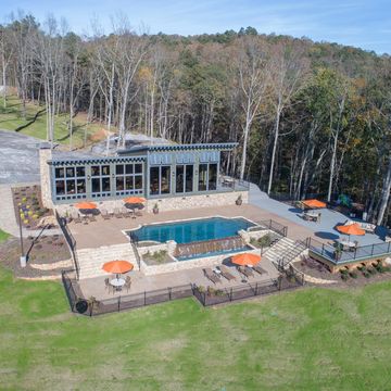 Pool and Club house at The Reserve Lake Guntersville