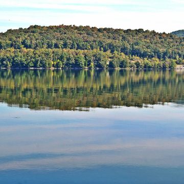 Snug Harbor water like glass in Grant Alabama Lake Guntersville