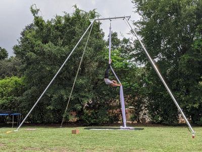 Bobby's Big Top, Inc. - Flying Trapeze, Nets, Circus Equipment