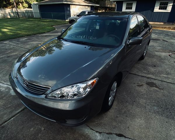 Exterior auto detail on Toyota Corolla 