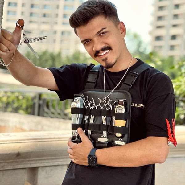 yunus emre eren
anatomik saç kesim istanbul
istanbul saç kesim
istanbul fön
fön
saça fön
fön çekmek

