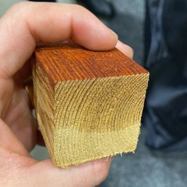 Oil-based stain penetrates to protect deep inside your fence and deck. 