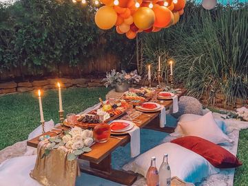  Date Night
Friends Coming over 
Girls Night In