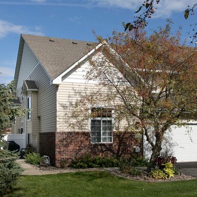 Townhome for sale in Burnsville, MN