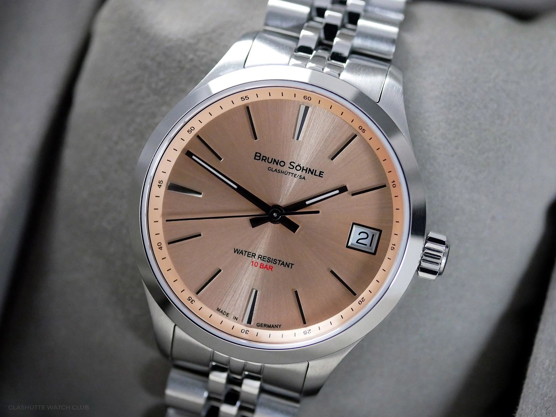 Bruno-Soehnle_Turin-II-Small-