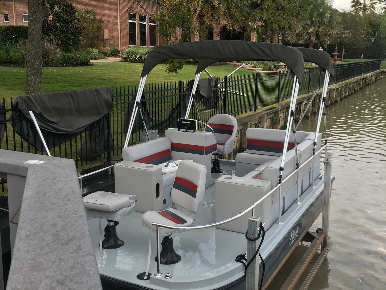 electric pontoon boat