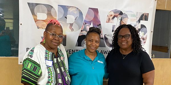 Marcia Carter, Dr. Dorothy Thompson, and Dr. Verndale Sheldou.