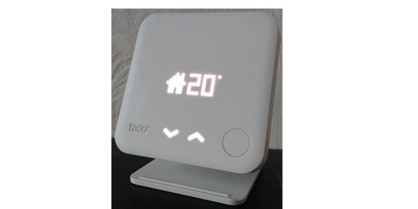 Thermostat sans fil Tado
tado° Wifi Starter Kit V3+ avec un socle de table
Tado wireless thermostat
