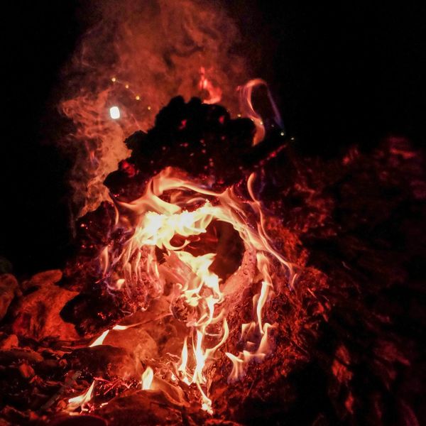 Fire pit with flames 