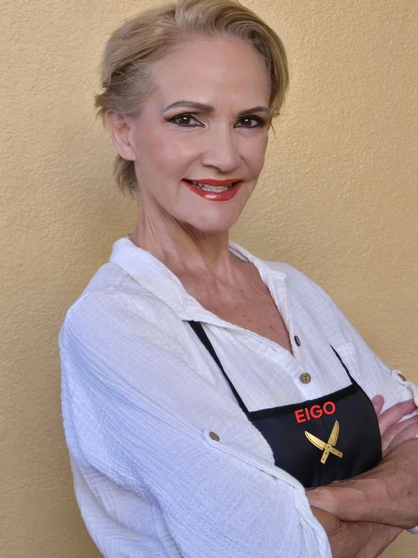 Emmanuelle Caumont
Celebrity Judging 2001 Jamaican Jerk Chicken
People's Choice 2002 Raspberry pork