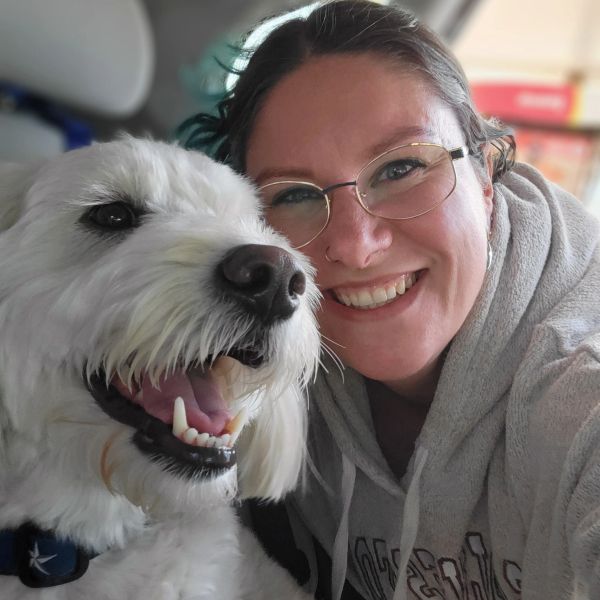 Amber, VP of Marketing at Door To Door Pet Delivery