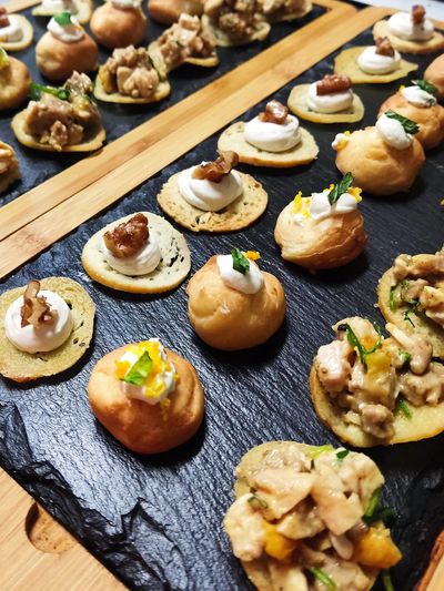 private corporate chef planning events 
luxury chef cooking fresh homemade delicious food for you