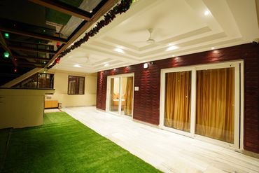 PARTY AREA