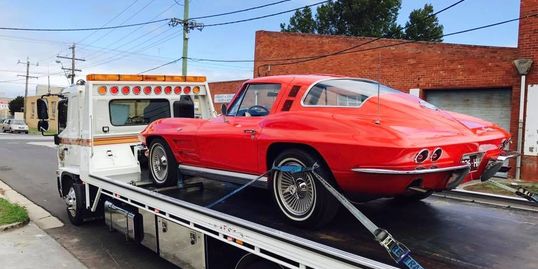 SPECIALIZED CAR TRANSPORT OFFERS SERVICES FOR BREAKDOWNS, CLASSIC CARS, CAR REMOVAL, TRADE TOWING & 