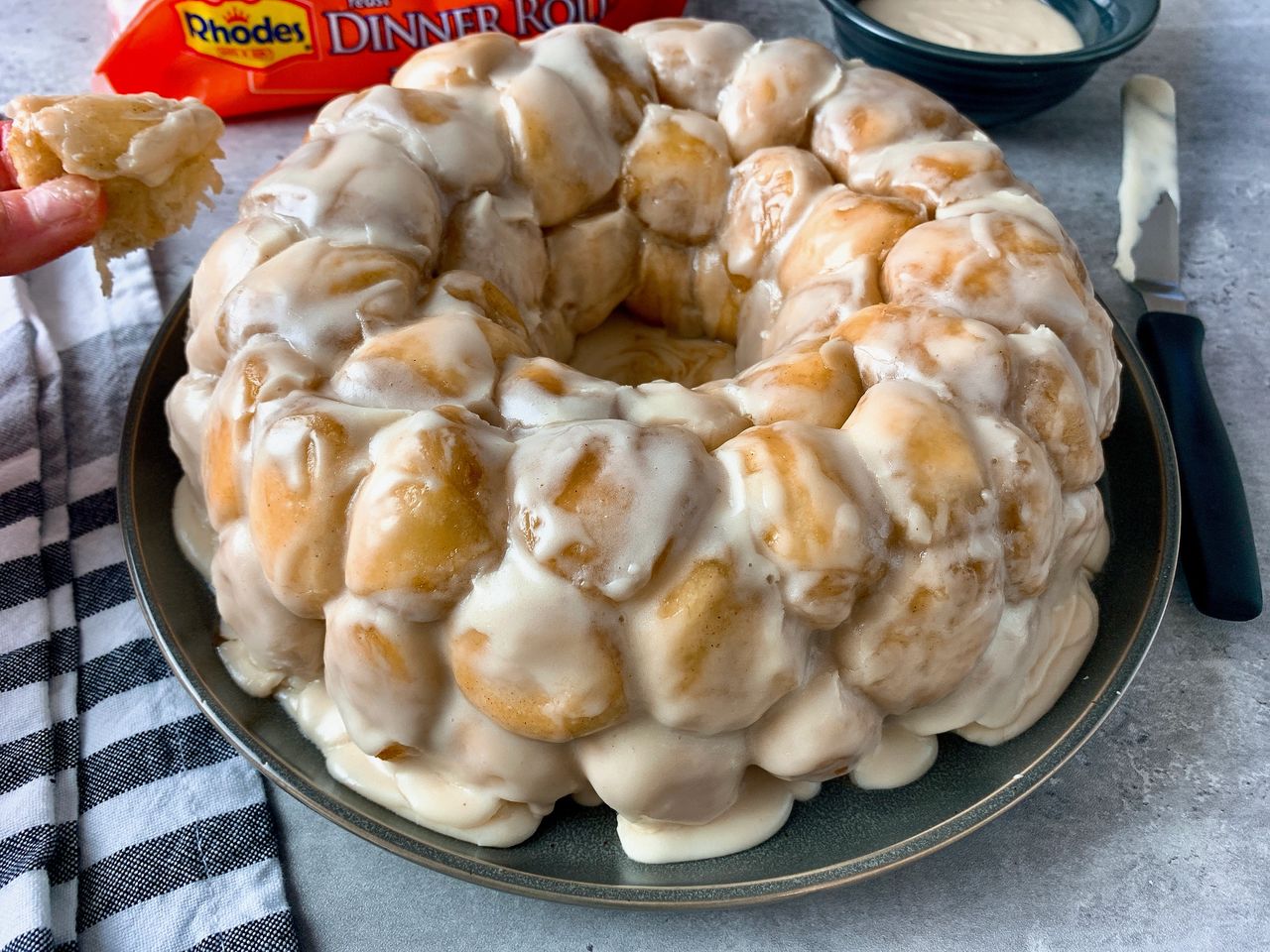 Easy Monkey Bread Recipe with Refrigerated Cinnamon Rolls