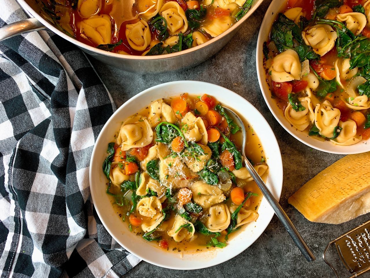soup, tortellini, vegetables, broth, cheese tortellini, healthy, parmesan cheese 