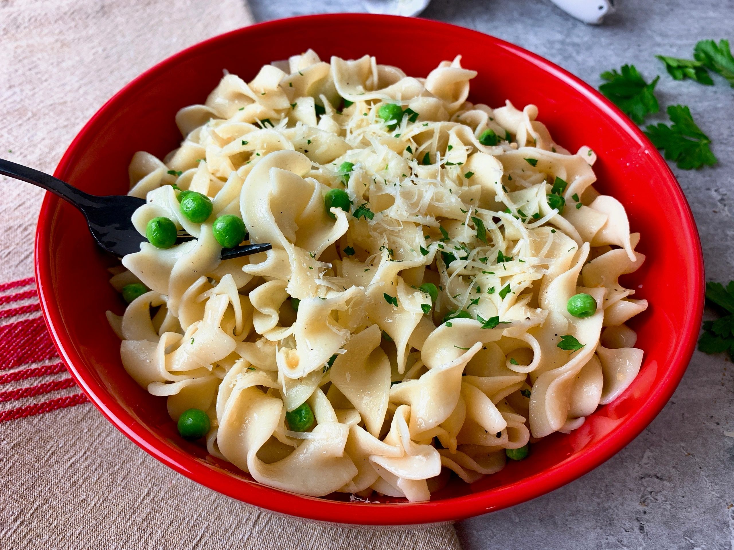 Garlic Parmesan Noodles with Peas