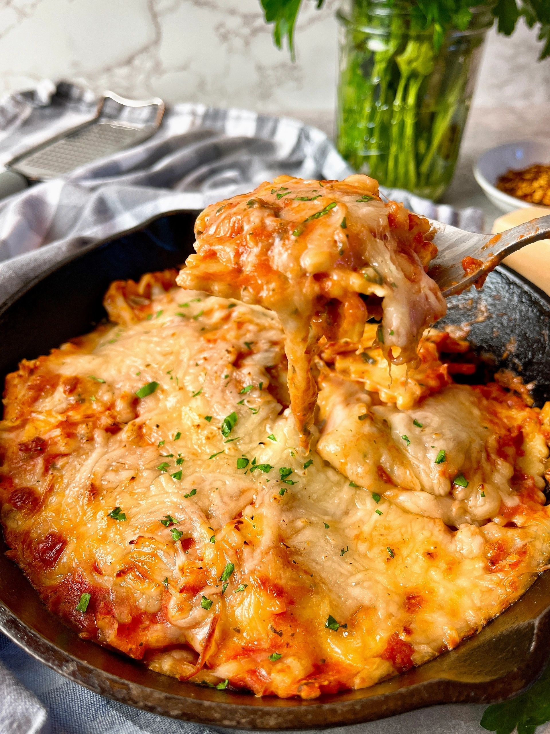 Ravioli in Pesto Tomato Sauce