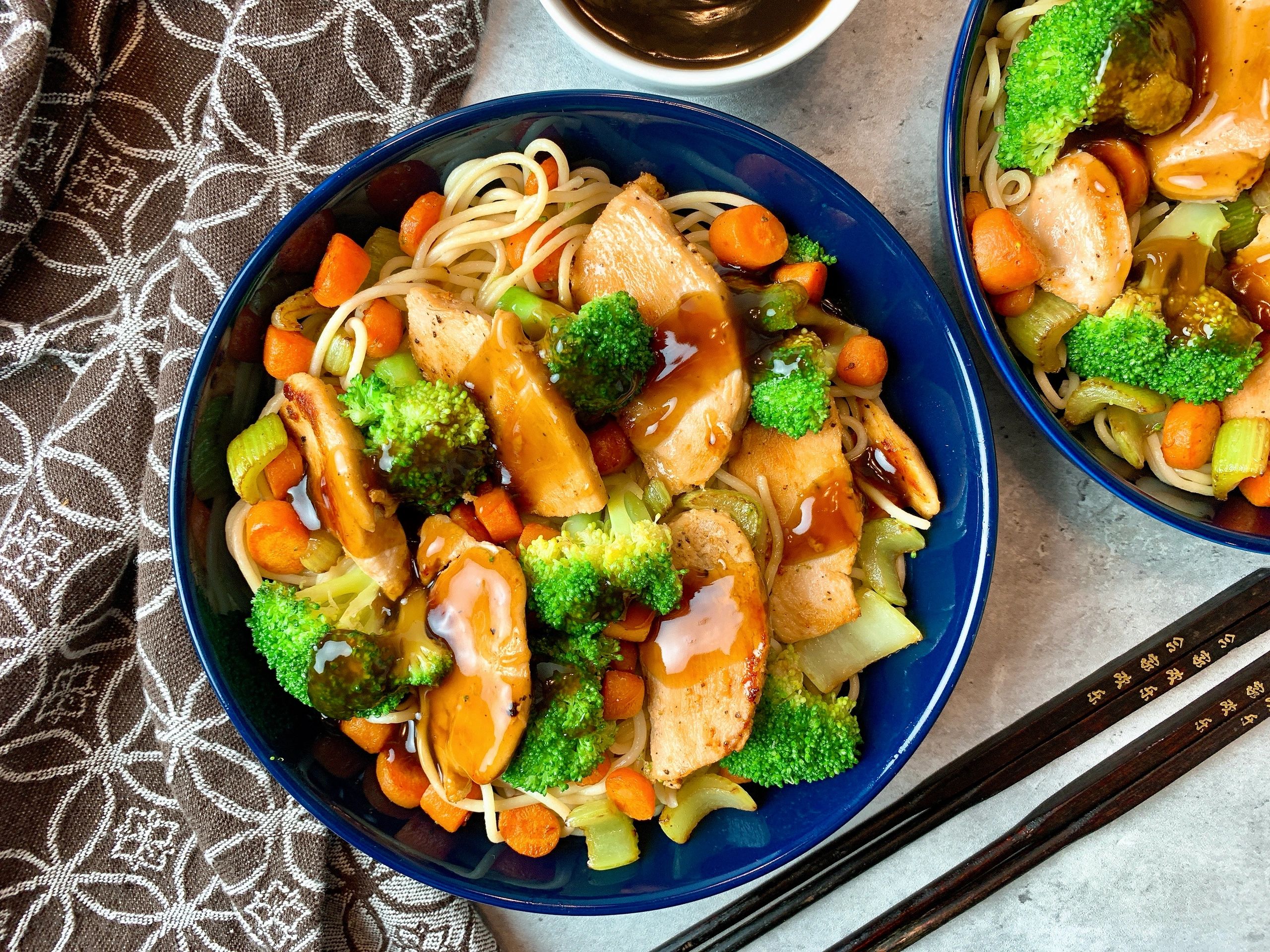 Chicken Teriyaki Yakisoba Bowls (Samurai Sam's Copycat)