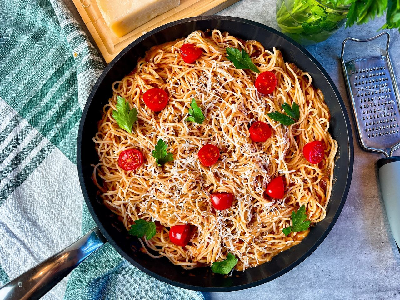 Pasta with Light Tomato Cream Sauce