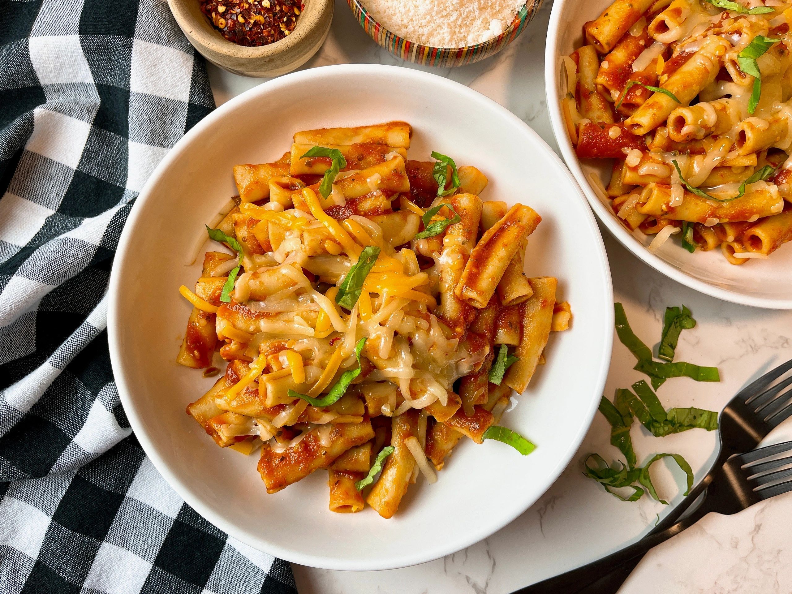 Pasta Kit - Penne with Spicy Tomato Sauce 1 Set