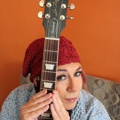 Headliner Performer: JOANNA CONNOR