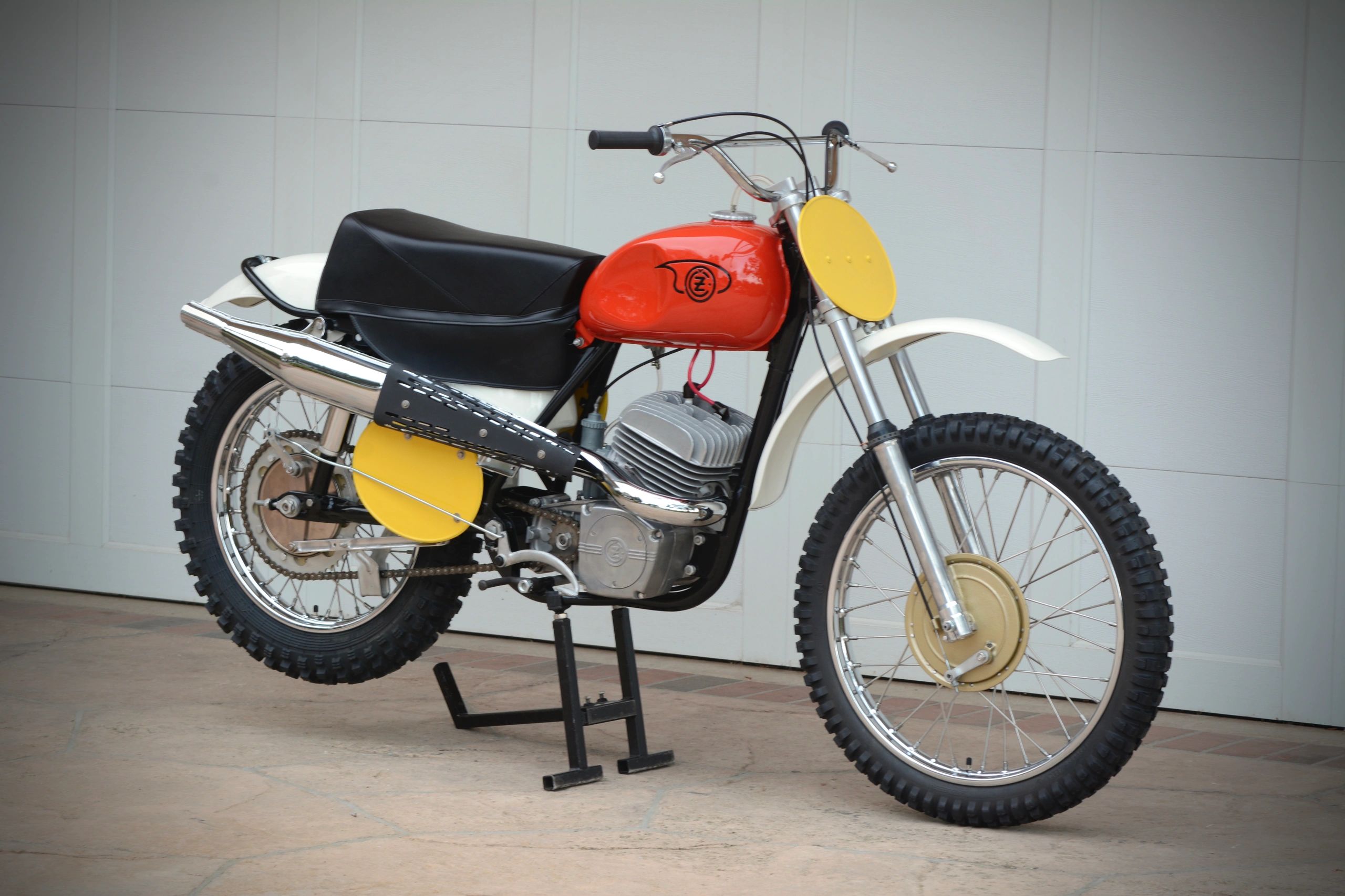 CZ Sidepipe vintage motocross bike restoration