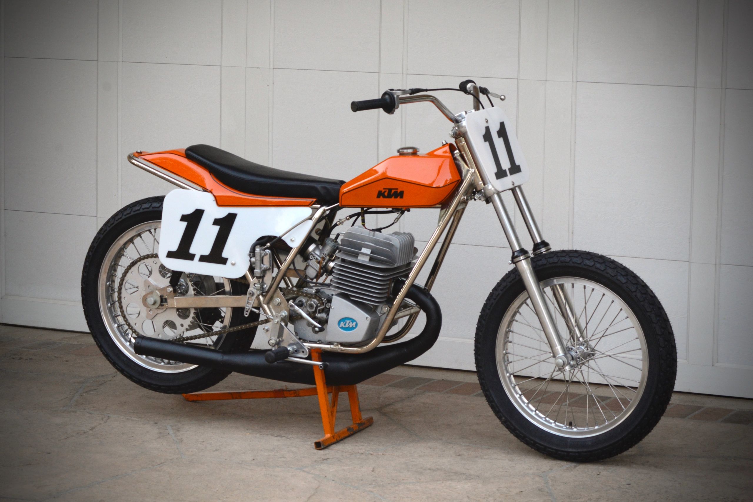 1977 KTM 400 short tracker restored vintage short track bike
