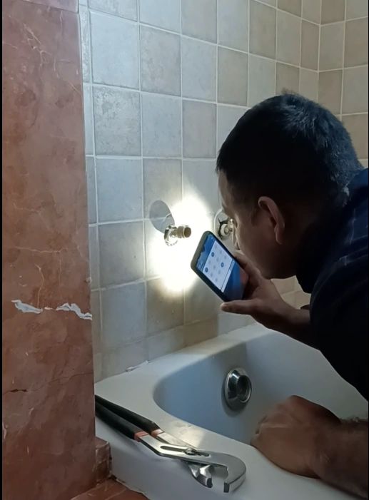 Investigating the Leakage Source Investigating the Leakage Source