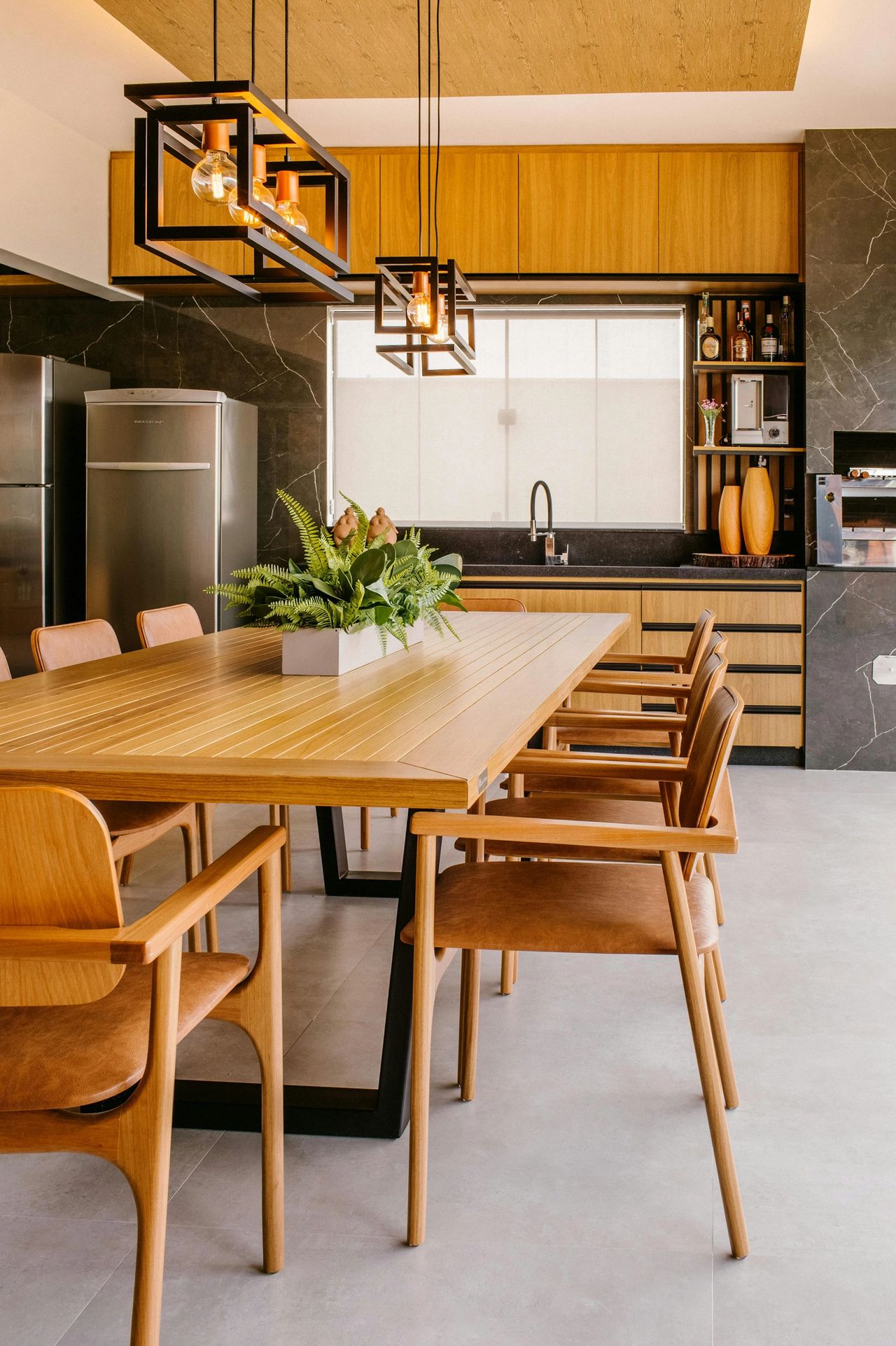Open Kitchen and multi use table Open Kitchen and multi use table