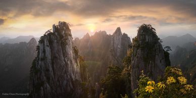 Sunrise photography at Yellow Mountains (Huangshan)