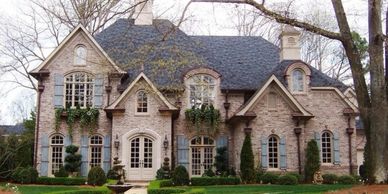 Exterior House painting with painters. Hinsdale, Clarendon Hills, Oak Brook, Burr Ridge, JC licht