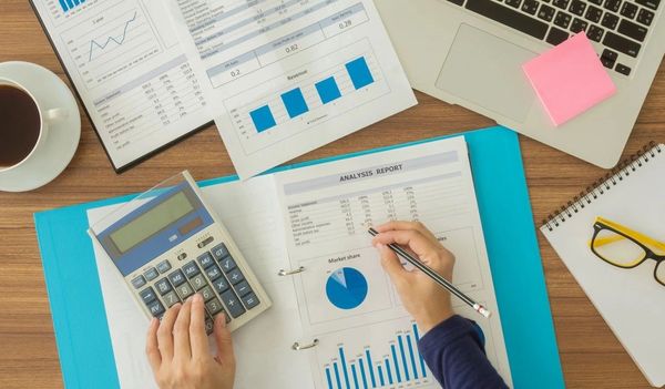 Documents studied by an analyst