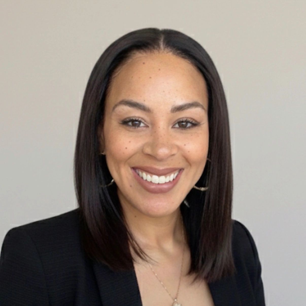 Hair Artist
Shuroya Wideman