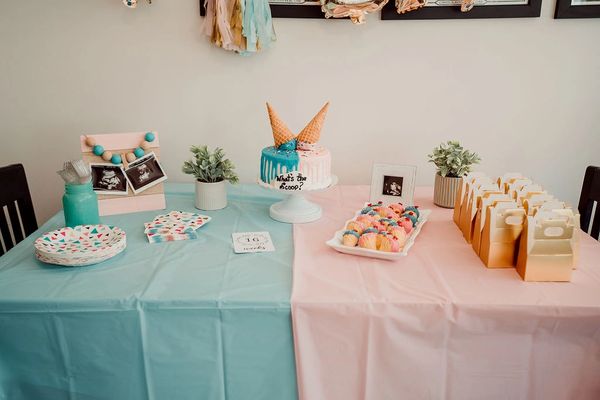 table decor, centerpieces, gender reveal party, event planning and coordination