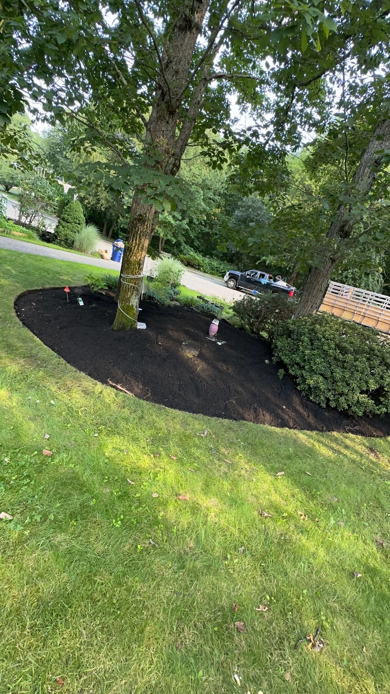 Stoughton MA Landscaper Mulching, Design & Yard Maintenance