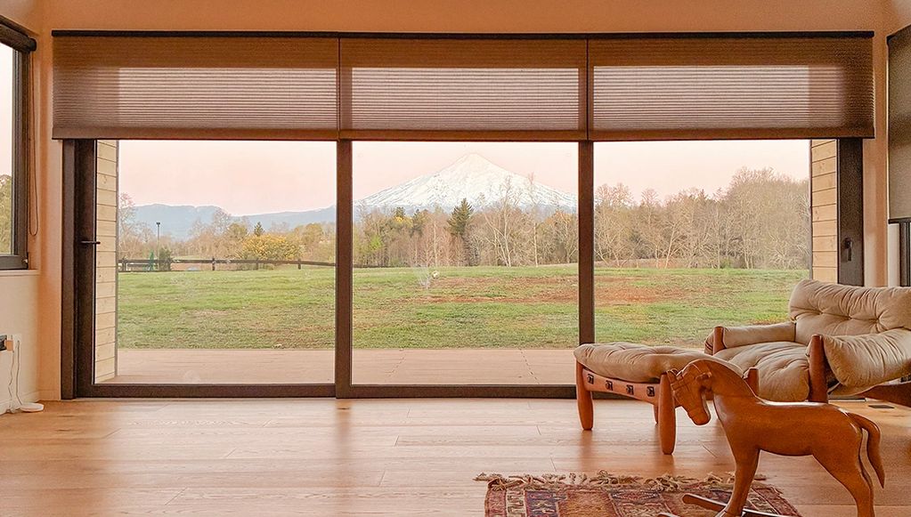 Cortinas Duette traslúcidas.