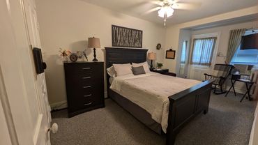 Room #5 - Queen bed, private balcony, private bathroom