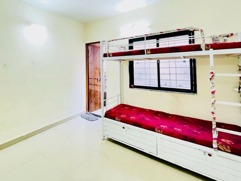 All-inclusive with meals, Wi-Fi & laundry.