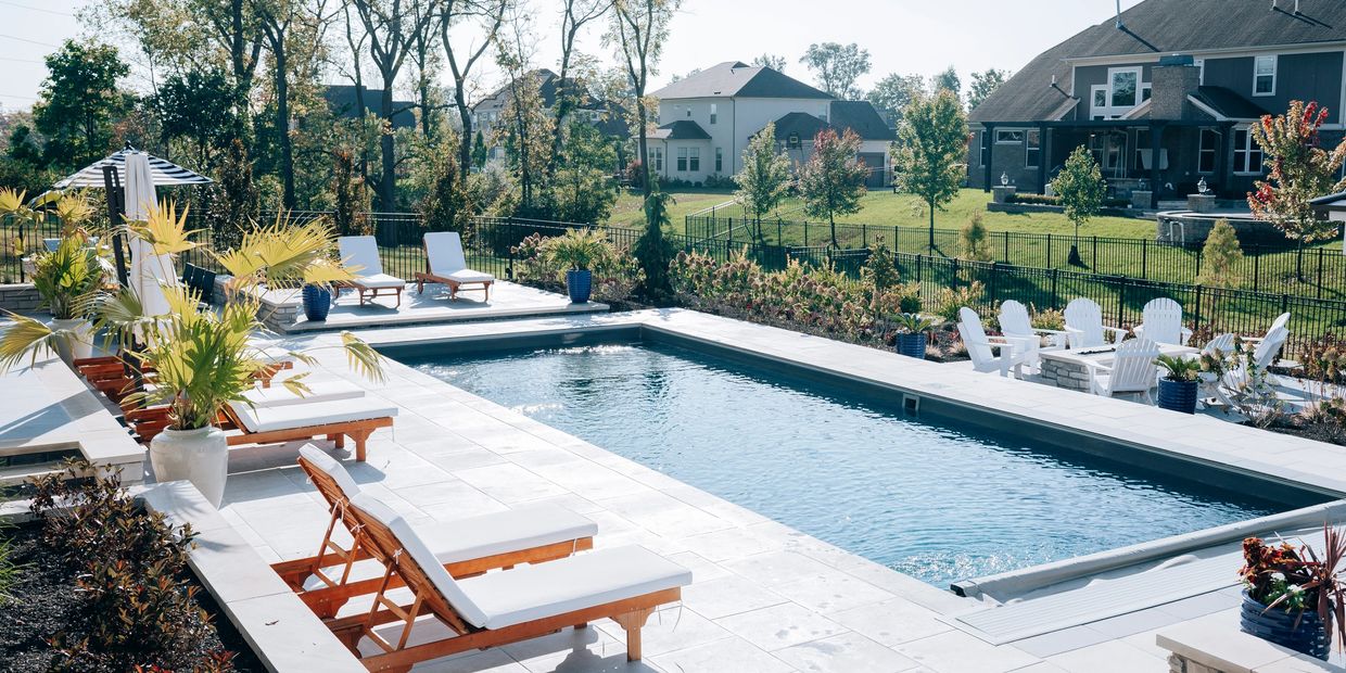 Luxury pool & enteraining space in Delaware Ohio