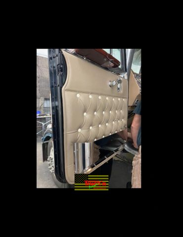 379 Peterbilt button tuck door panel