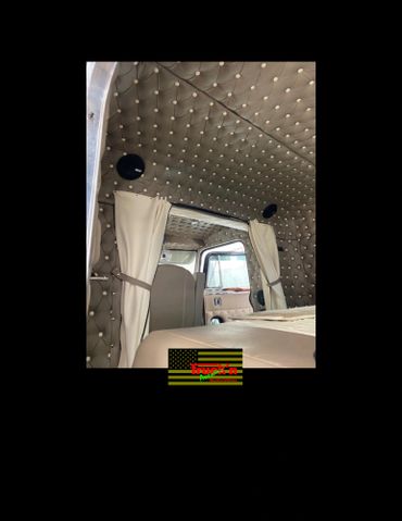 379 Peterbilt button tuck sleeper 