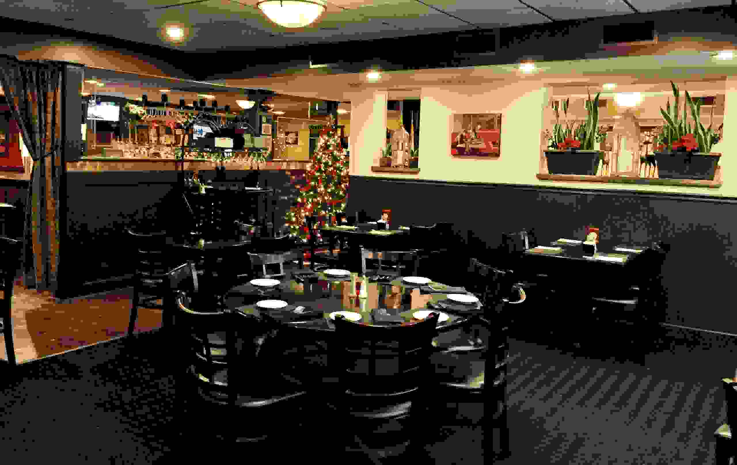 Sugar Loaf Taphouse Restaurant, Bar