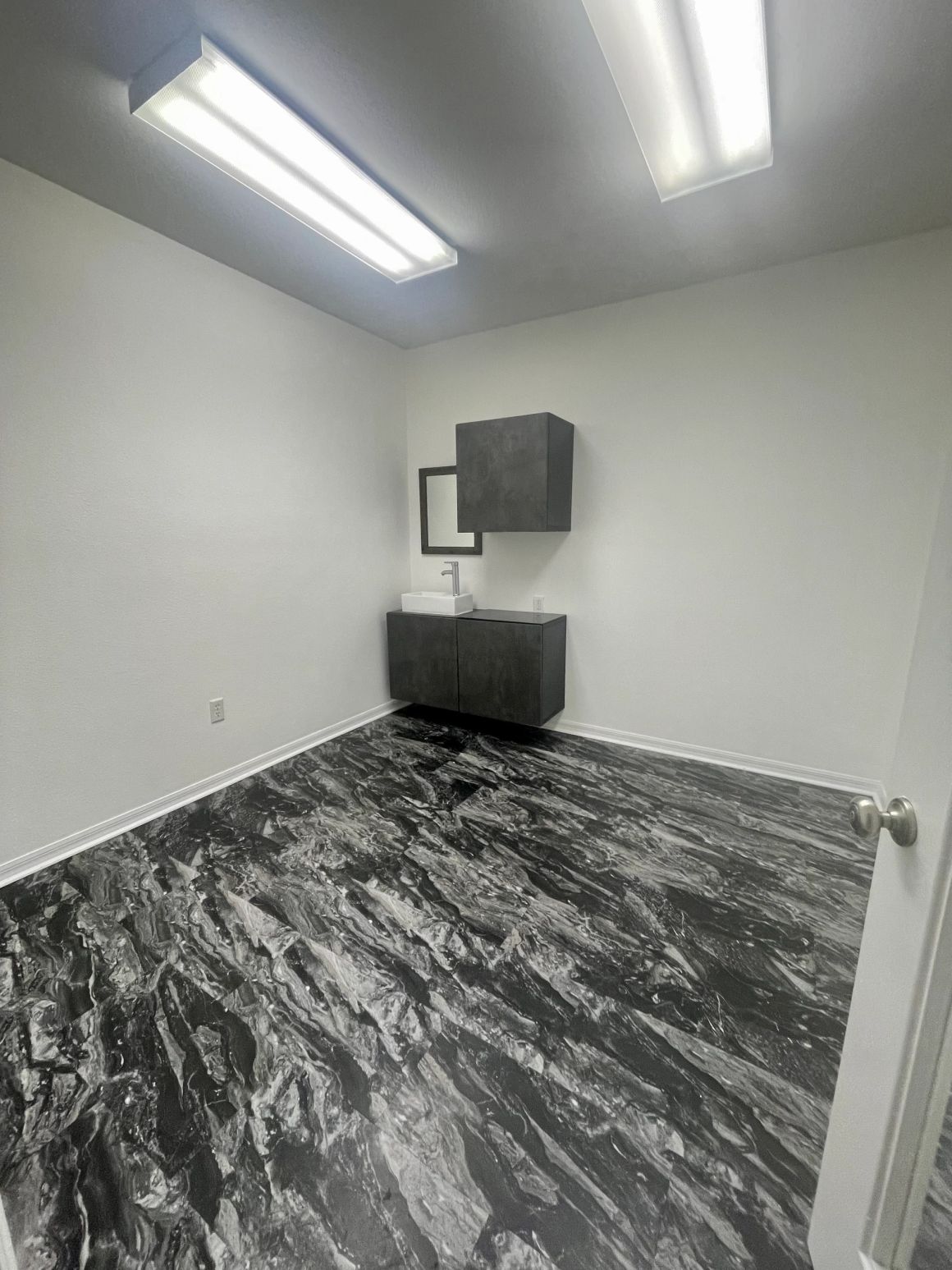 Individual Salons - Carrollwood