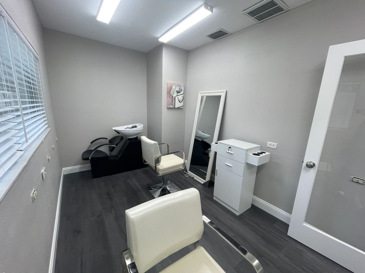 Individual Salons - Brandon