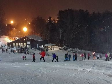 Storrs Hill - Ski Area, Public Skiing, Night Skiing, Ski Lessons