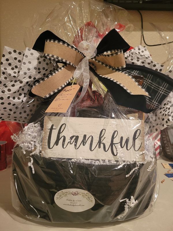 Baskets by Laura LLC
