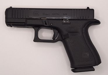 (543) LIKE NEW GLOCK 19 GEN 5 9MM W/ 1 MAG $400