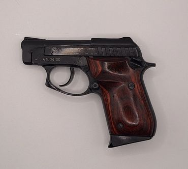 (632) LIKE NEW TAURUS PT-22 22LR $180
