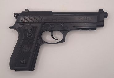 (844) LIKE NEW TAURUS PT92 AR 9MM $330